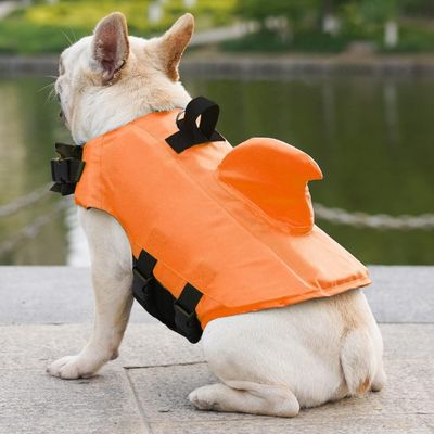 gilet-de-sauvetage-pour-chien-lac